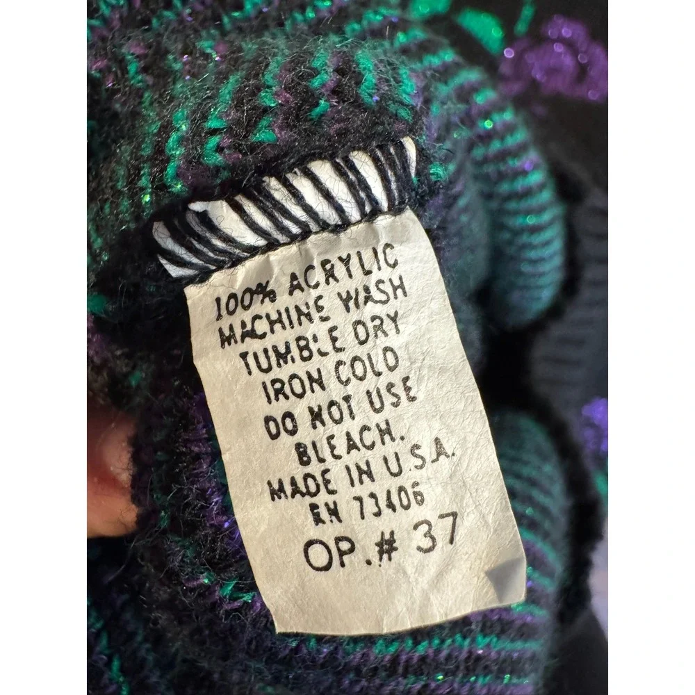 Vtg Black Purple Green Floral Knit Sweater 80s Vintage Women's Size M GFC‎ Inc